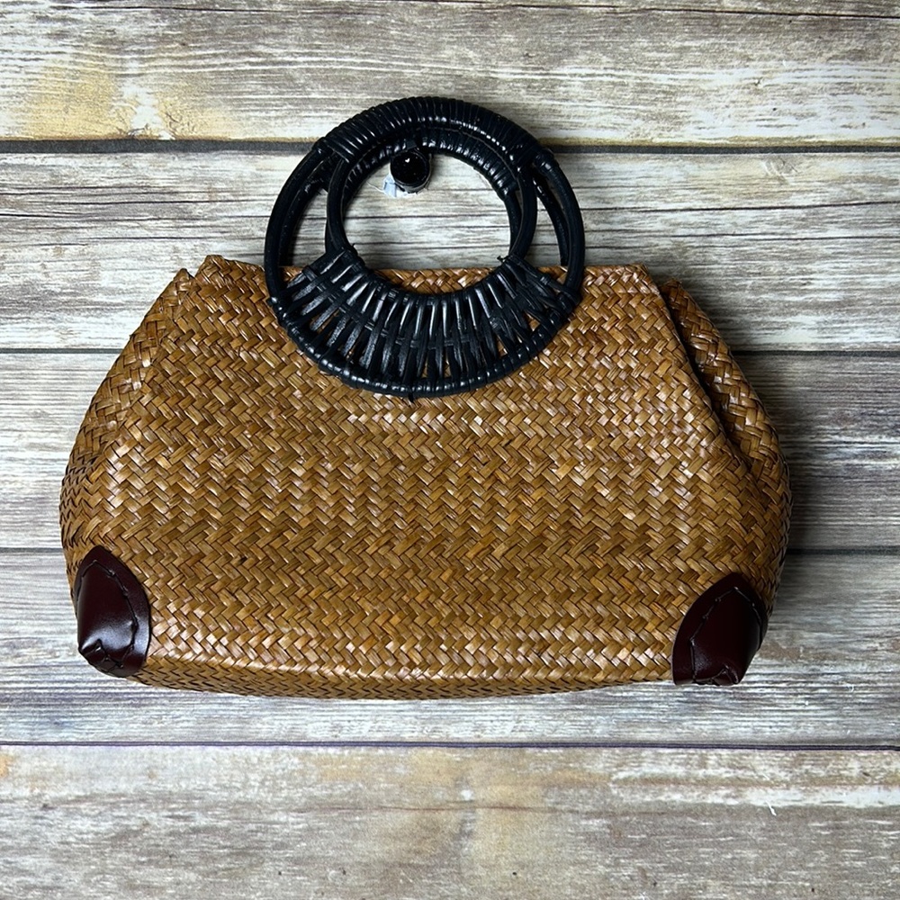 Boho beach purse woven with leather corners NWOT